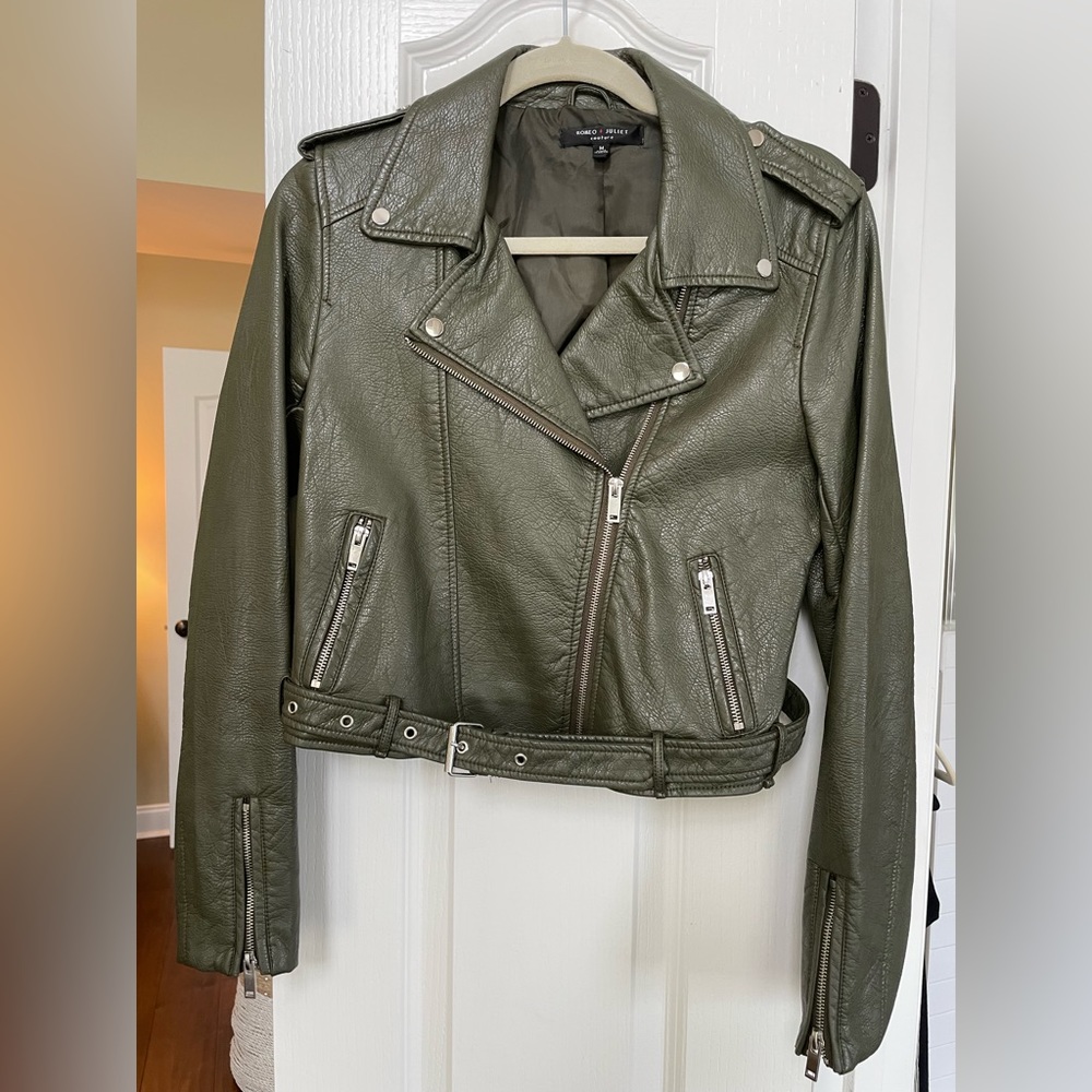Romeo & Juliet couture Faux Leather Crop Moto Jacket